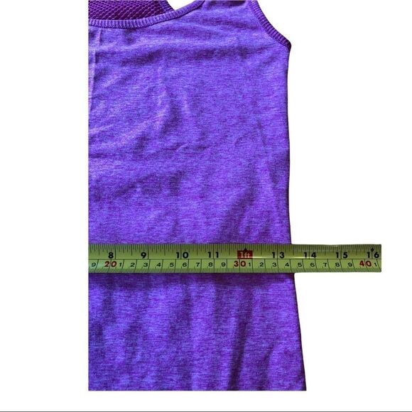 SOHO sport sleeveless tank top EUC - Picture 6 of 7